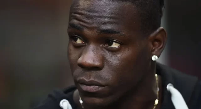 Balotelli: “Non ci si comporta come Dimarco, è assurdo, io espulso per molto meno di quanto fatto da Bastoni”