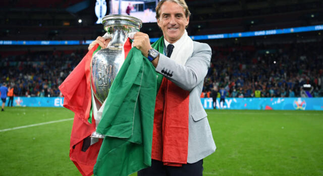 “Roberto Mancini al Milan”, il giornalista sgancia l’indiscrezione clamorosa