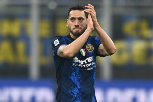 Inter, il segreto è nella regia: da Brozovic a Calhanoglu, il cambiamento spiegato da chi l’ha vissuto